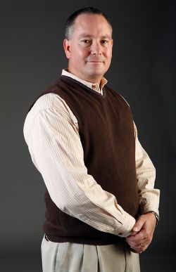 Michael_Martin DAVID KENNEDY / Missourian 262.939.8398
Mike Martin , a science writer and editor of The Columbia Heart Beat, an online newsletter, poses for a portrait on Sunday, November 1, 2009 in Columbia, Mo.